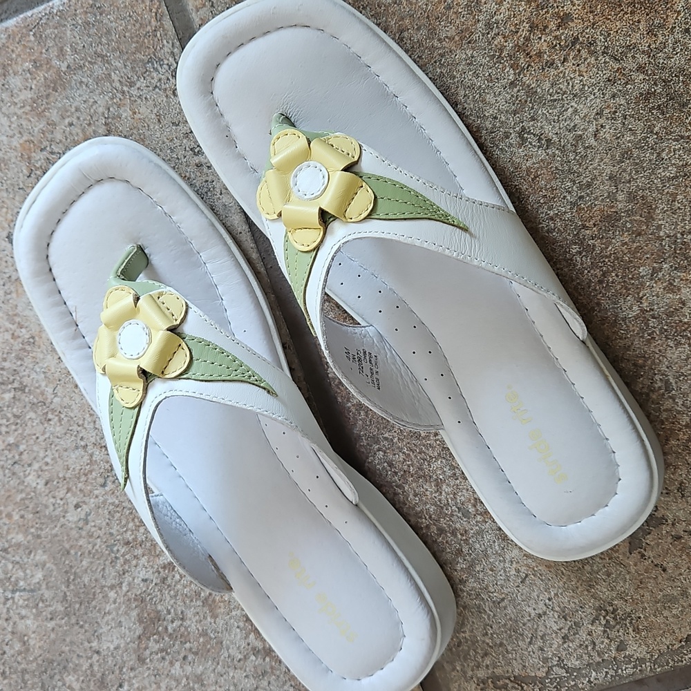 Stride Rite Upper Leqther Size 4 Serial # 7220973